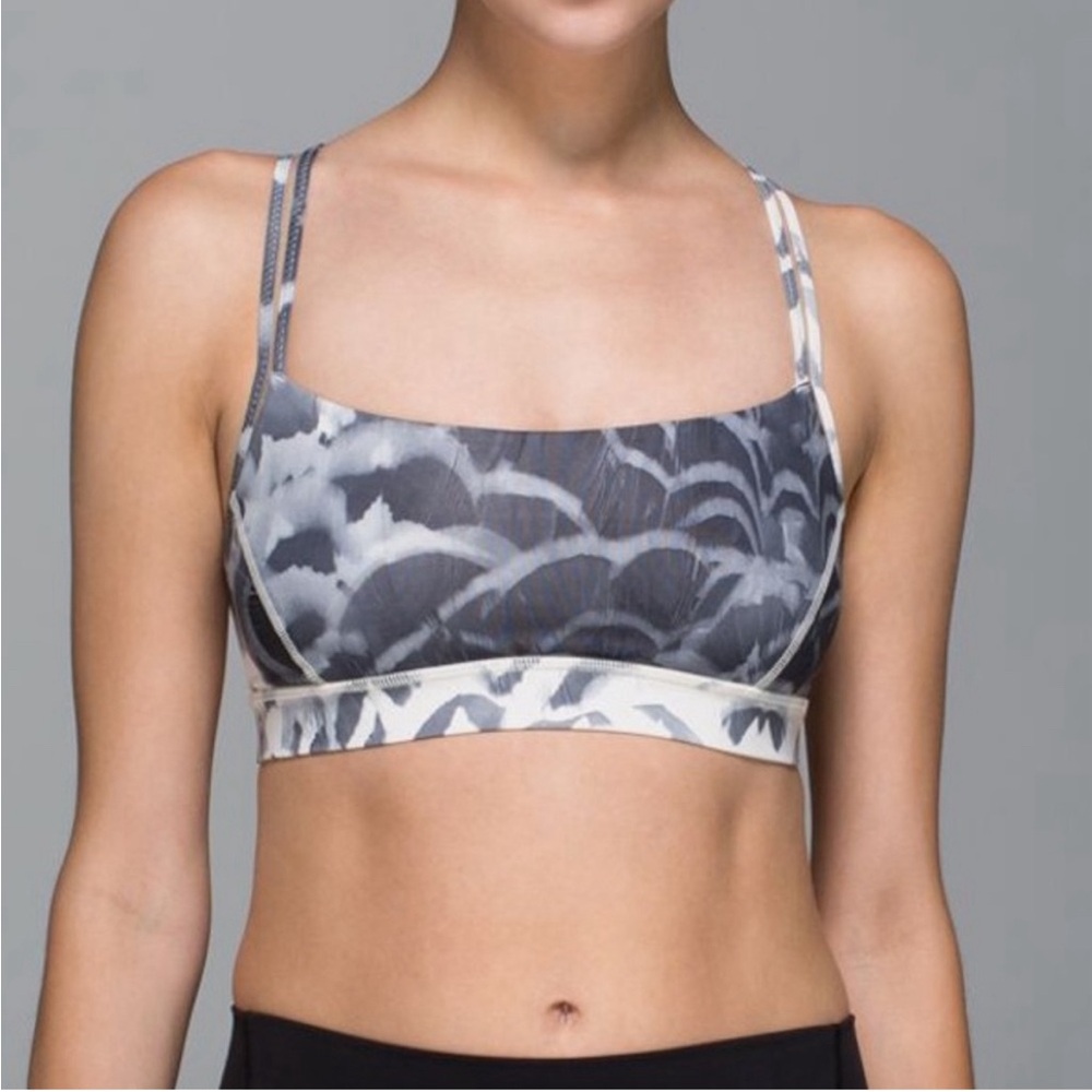 Lululemon Straight Up Sports Bra Pretty Plume Angel Wing Black xs